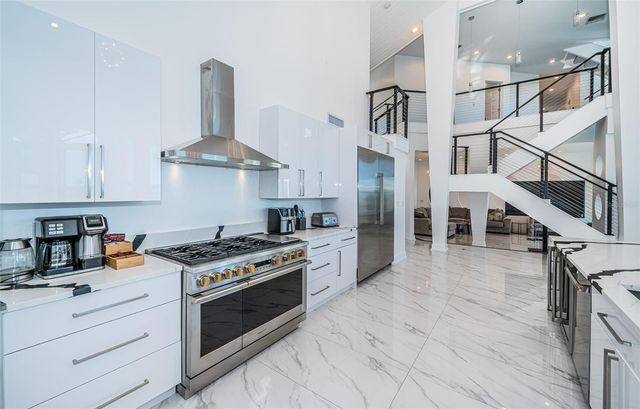 5212 62ND AVENUE S, St Petersburg, FL 33715