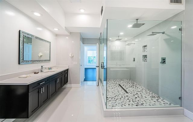 5212 62ND AVENUE S, St Petersburg, FL 33715