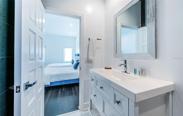 5212 62ND AVENUE S, St Petersburg, FL 33715