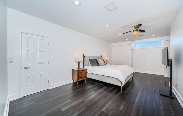 5212 62ND AVENUE S, St Petersburg, FL 33715