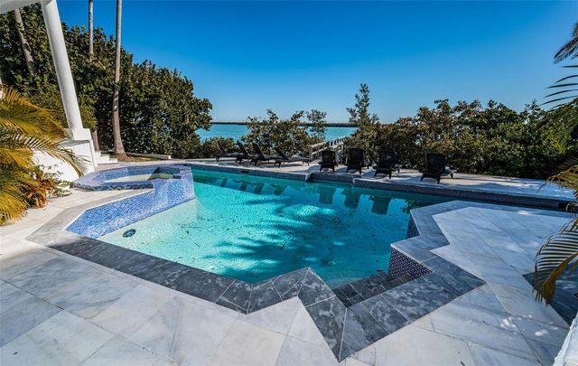 5212 62ND AVENUE S, St Petersburg, FL 33715