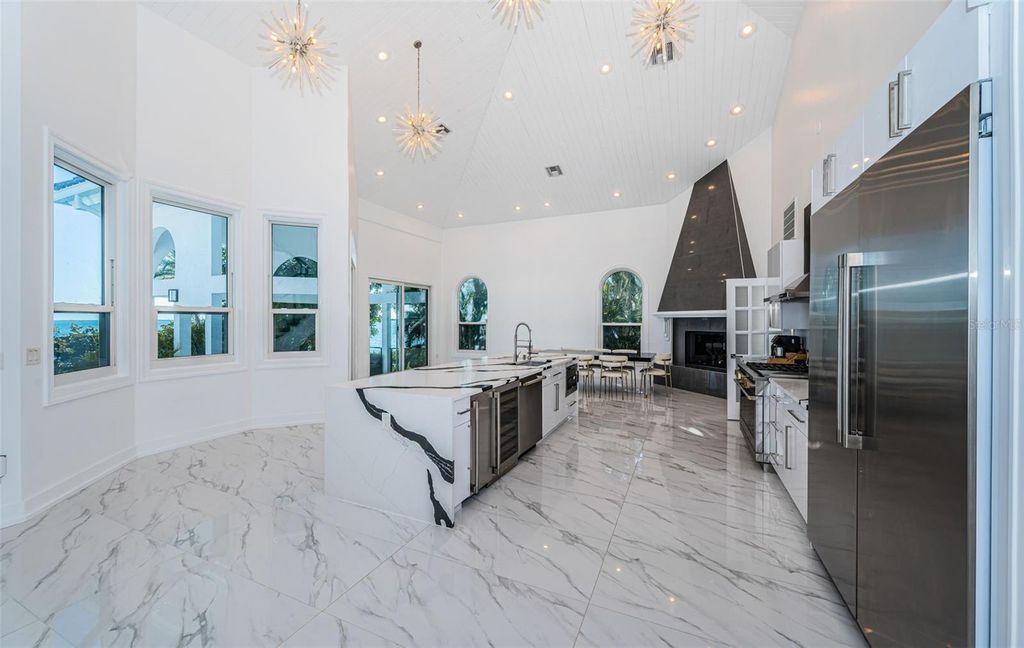 Image 16 of property listing at 5212 62ND AVENUE S, St Petersburg, FL 33715