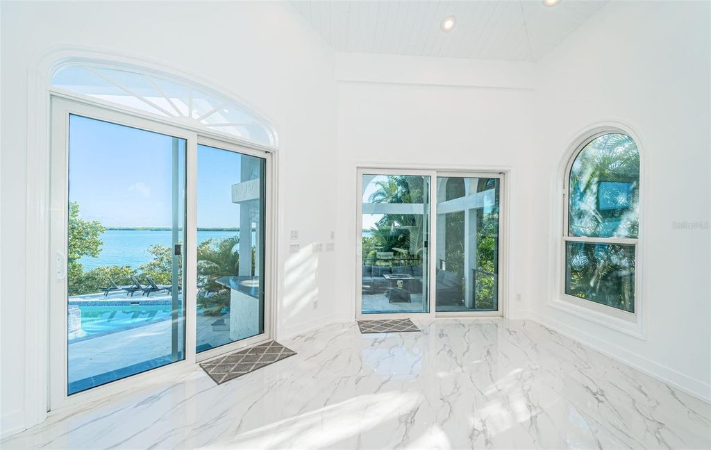 Image 22 of property listing at 5212 62ND AVENUE S, St Petersburg, FL 33715