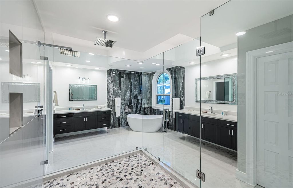 Image 39 of property listing at 5212 62ND AVENUE S, St Petersburg, FL 33715