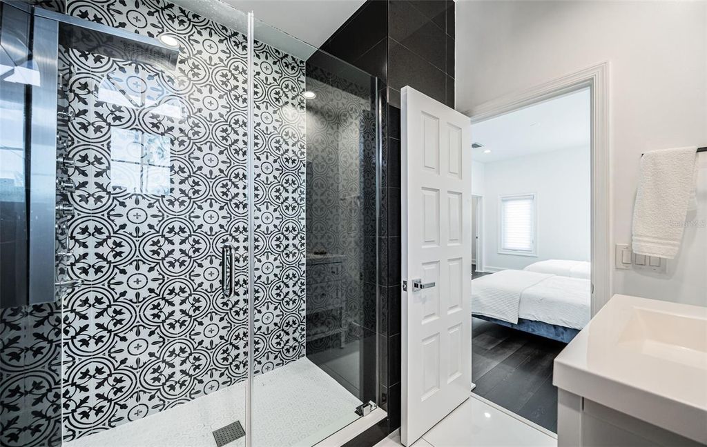 Image 48 of property listing at 5212 62ND AVENUE S, St Petersburg, FL 33715