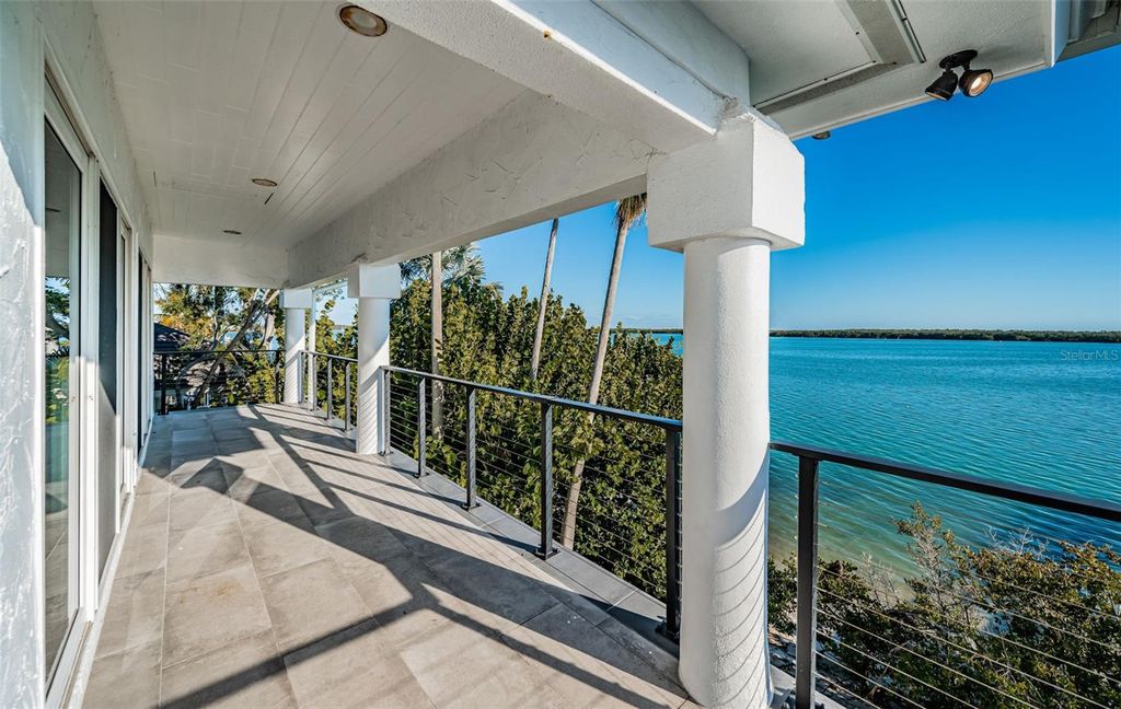 Image 53 of property listing at 5212 62ND AVENUE S, St Petersburg, FL 33715