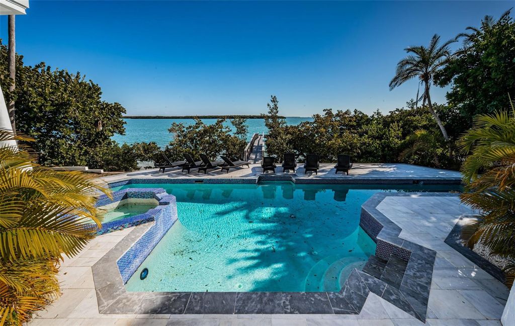 Image 76 of property listing at 5212 62ND AVENUE S, St Petersburg, FL 33715