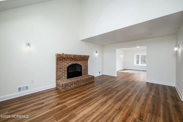 11 Navajo Road, East Brunswick, NJ 08816