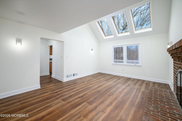 11 Navajo Road, East Brunswick, NJ 08816