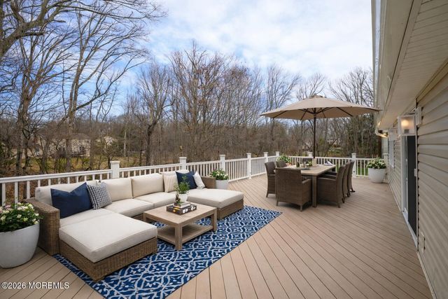 11 Navajo Road, East Brunswick, NJ 08816