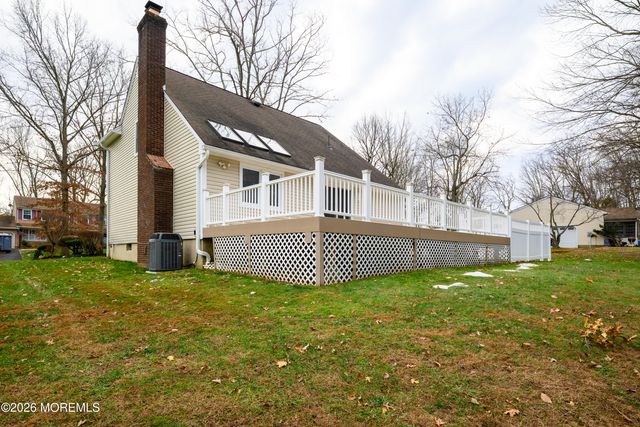 11 Navajo Road, East Brunswick, NJ 08816