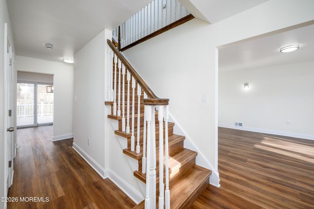 11 Navajo Road, East Brunswick, NJ 08816