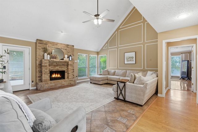 1006 Alta Vista Court, Burleson, TX 76028