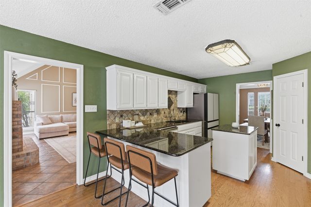 1006 Alta Vista Court, Burleson, TX 76028