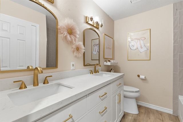 1006 Alta Vista Court, Burleson, TX 76028