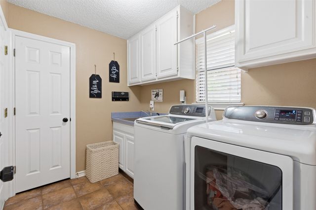 1006 Alta Vista Court, Burleson, TX 76028