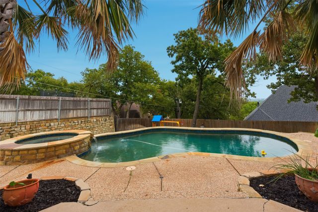 1006 Alta Vista Court, Burleson, TX 76028