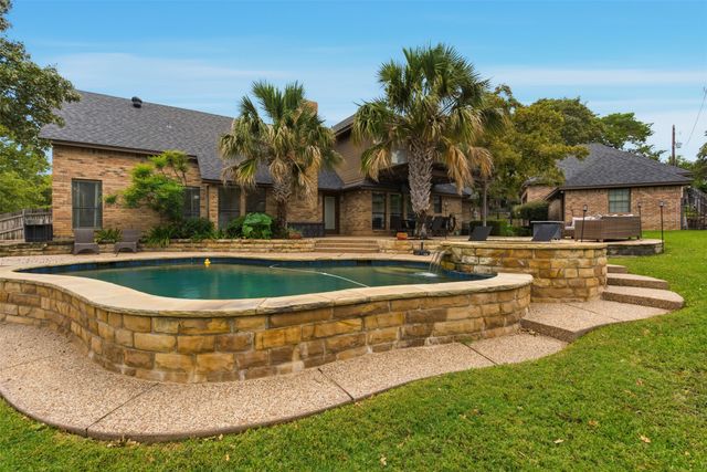 1006 Alta Vista Court, Burleson, TX 76028