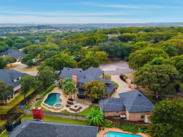 1006 Alta Vista Court, Burleson, TX 76028