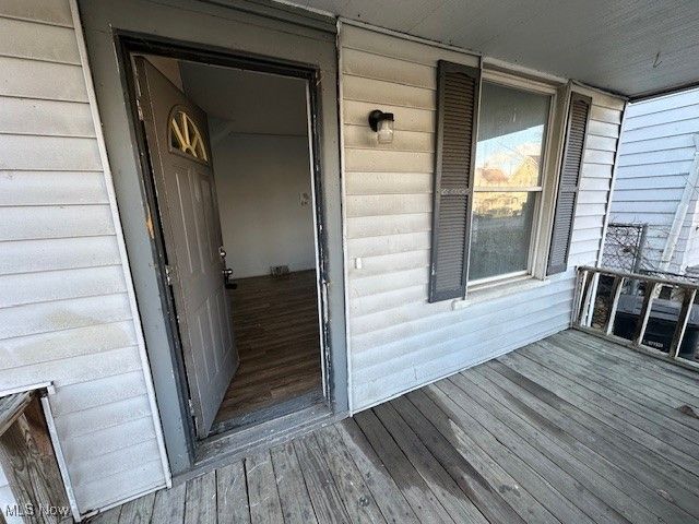 348 11th Avenue, Elyria, OH 44035