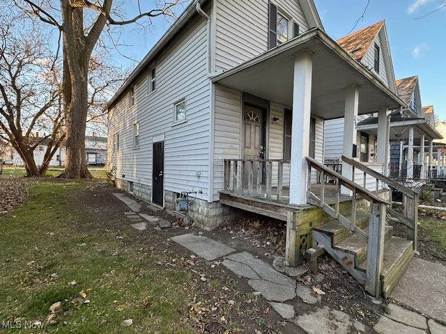 348 11th Avenue, Elyria, OH 44035