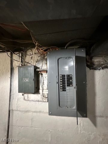 348 11th Avenue, Elyria, OH 44035