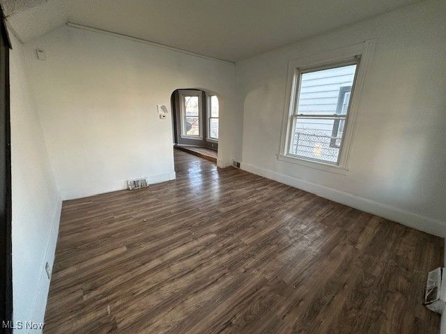 348 11th Avenue, Elyria, OH 44035