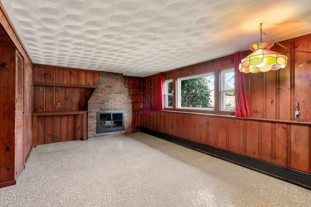 4 Jeffrey Road, Canton, MA 02021