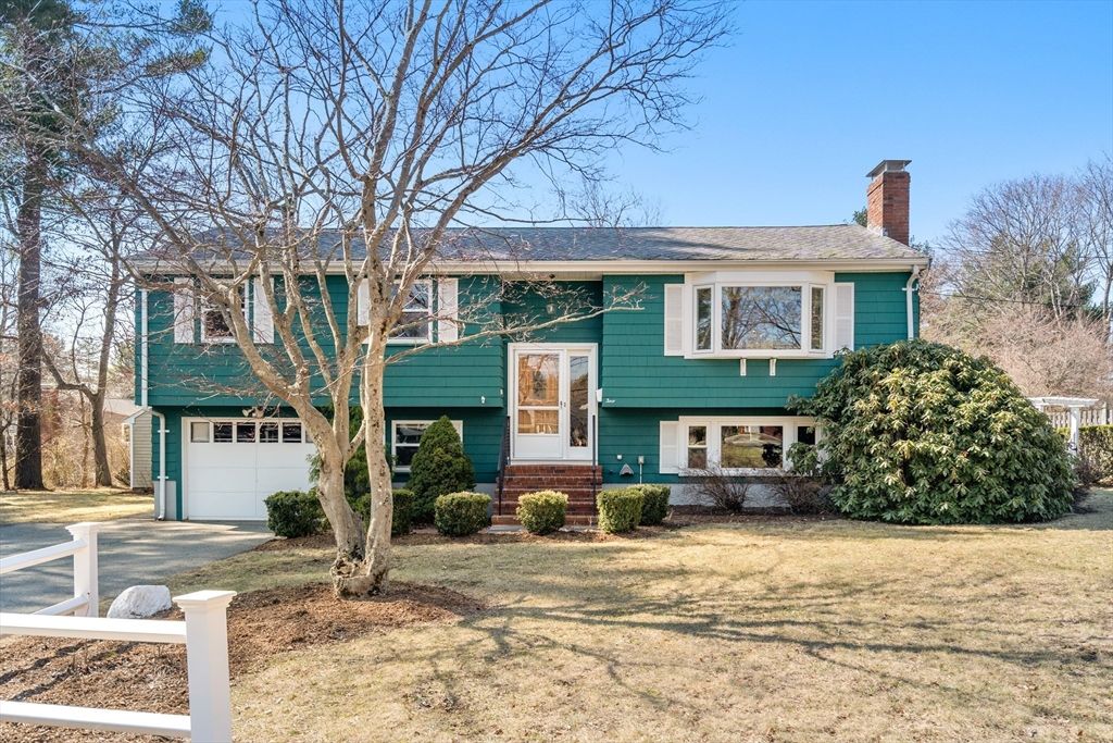 4 Jeffrey Road, Canton, MA 02021