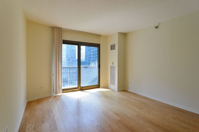 400 N La Salle Drive 1506, Chicago, IL 60654