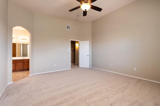 2240 Montevine Court SE, Rio Rancho, NM 87124