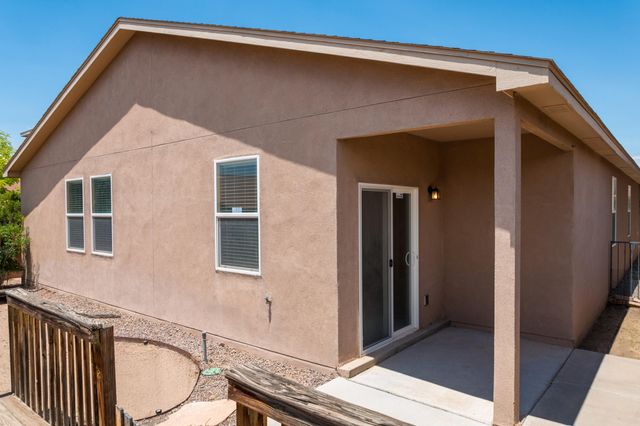 2240 Montevine Court SE, Rio Rancho, NM 87124