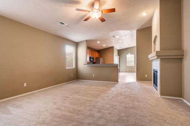 2240 Montevine Court SE, Rio Rancho, NM 87124