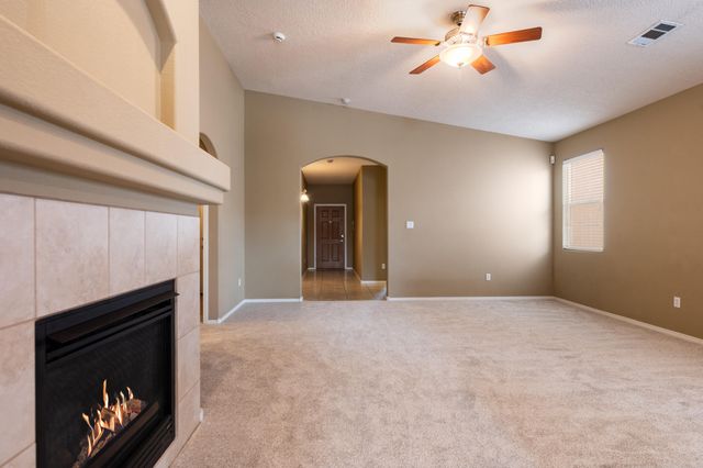 2240 Montevine Court SE, Rio Rancho, NM 87124