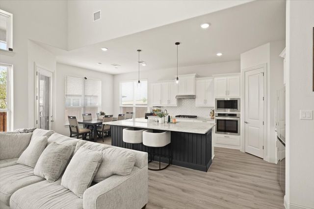 3905 Timberview Street, Midlothian, TX 76065