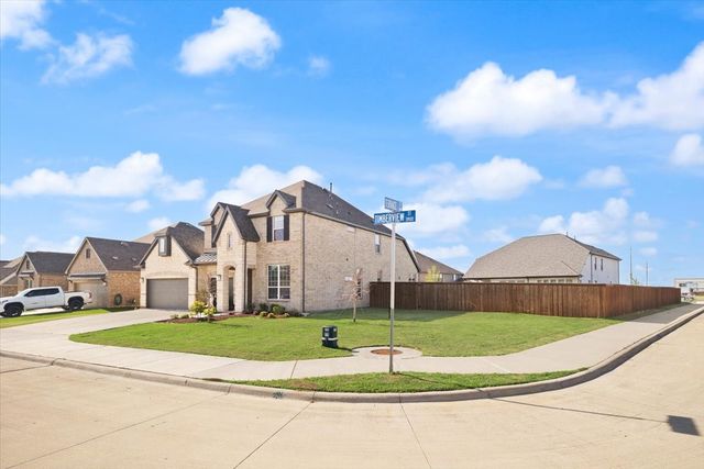 3905 Timberview Street, Midlothian, TX 76065