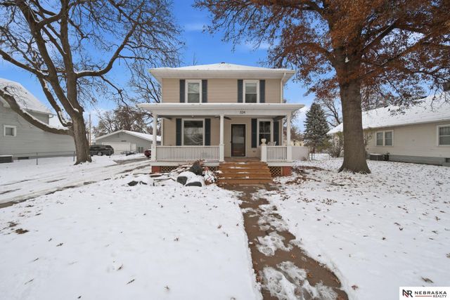 324 E 12th Street, Fremont, NE 68025