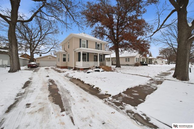 324 E 12th Street, Fremont, NE 68025