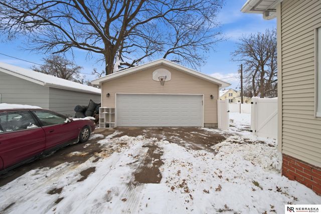 324 E 12th Street, Fremont, NE 68025