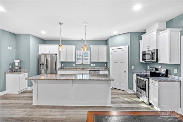 7497 Rexford St, Navarre, FL 32566