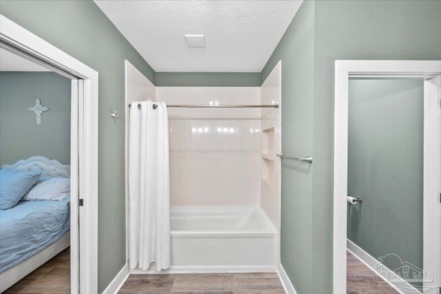 7497 Rexford St, Navarre, FL 32566