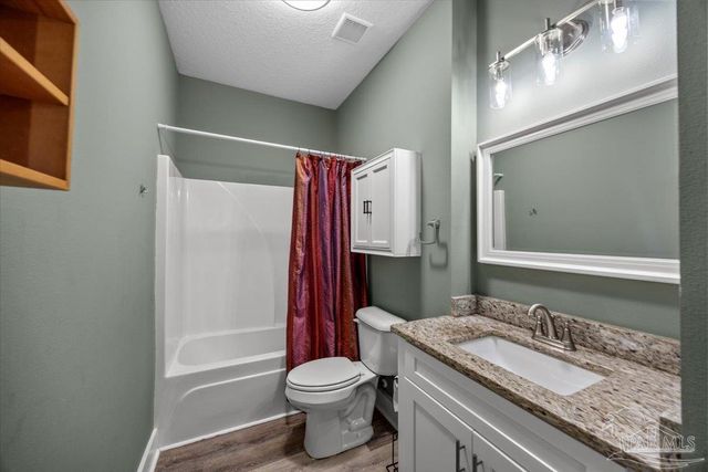 7497 Rexford St, Navarre, FL 32566