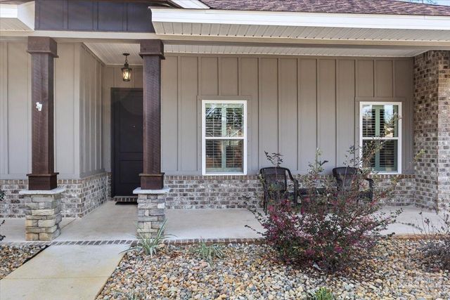 7497 Rexford St, Navarre, FL 32566