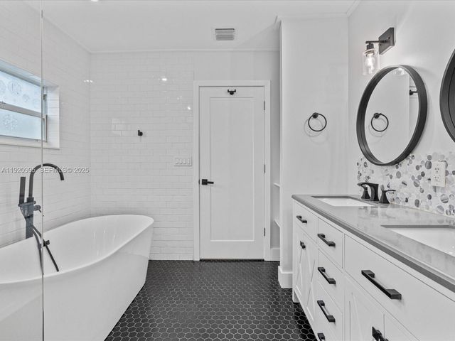 6327 SW 44th St, South Miami, FL 33155