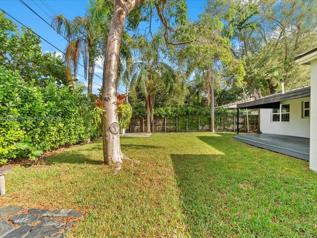 6327 SW 44th St, South Miami, FL 33155
