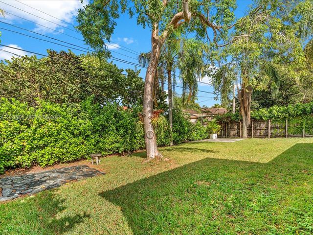 6327 SW 44th St, South Miami, FL 33155
