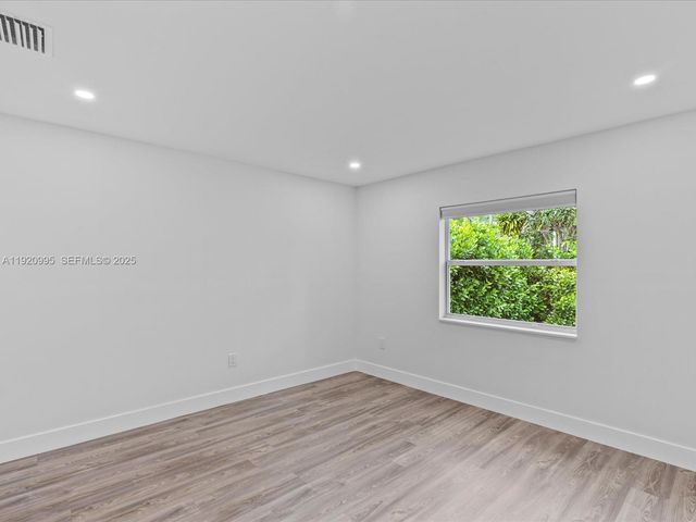 6327 SW 44th St, South Miami, FL 33155