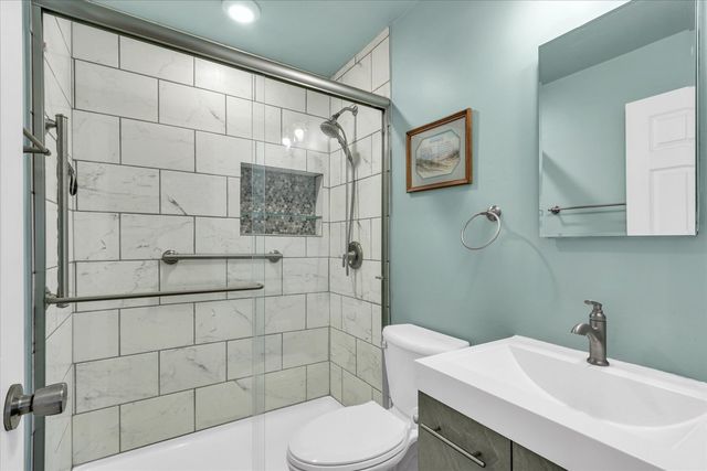 606 S JEFFERSON Street, Mahomet, IL 61853