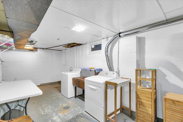 606 S JEFFERSON Street, Mahomet, IL 61853