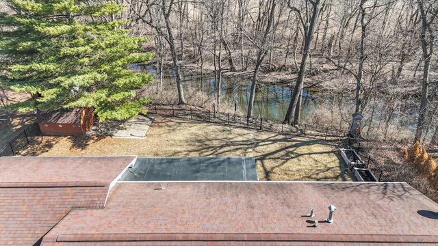 606 S JEFFERSON Street, Mahomet, IL 61853